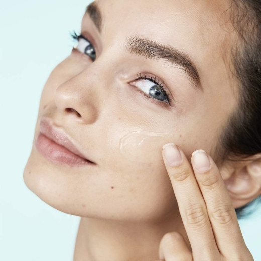 مرطب سائل  للبشرة العادية الى الجافة - من لوريال باريس