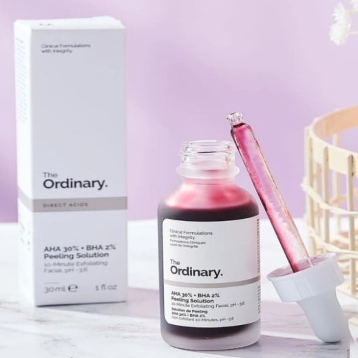 مقشر احماض الفواكه - من ذا اورديناري