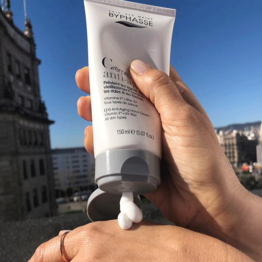 كريم اليدين Q10 اصلاح وترطيب وشد  -من بايفيز