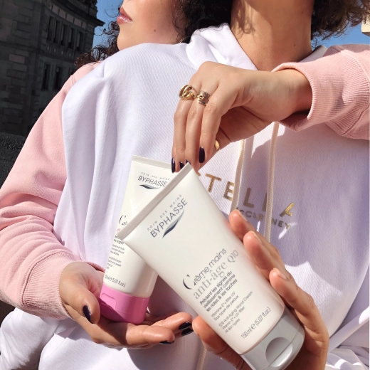 كريم اليدين Q10 اصلاح وترطيب وشد  -من بايفيز