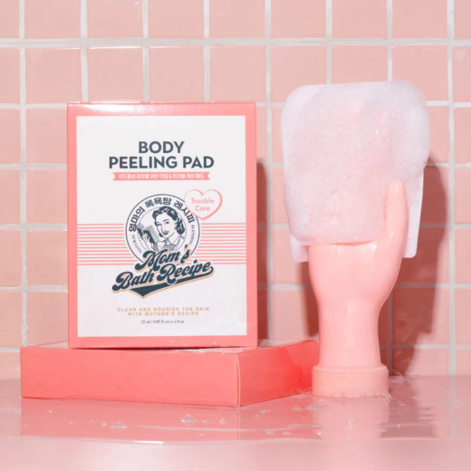 ليفة تقشير للتخلص من مشاكل الجسم لون وردي- من مومز باث
